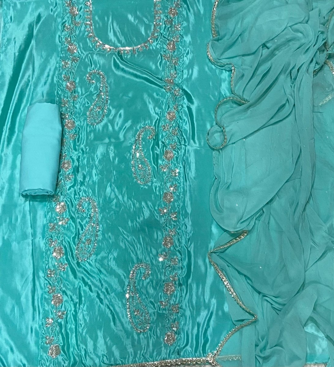 Dhamaka Offer Glass Organza Suit Set with Sequins & Beads work - Yanchi