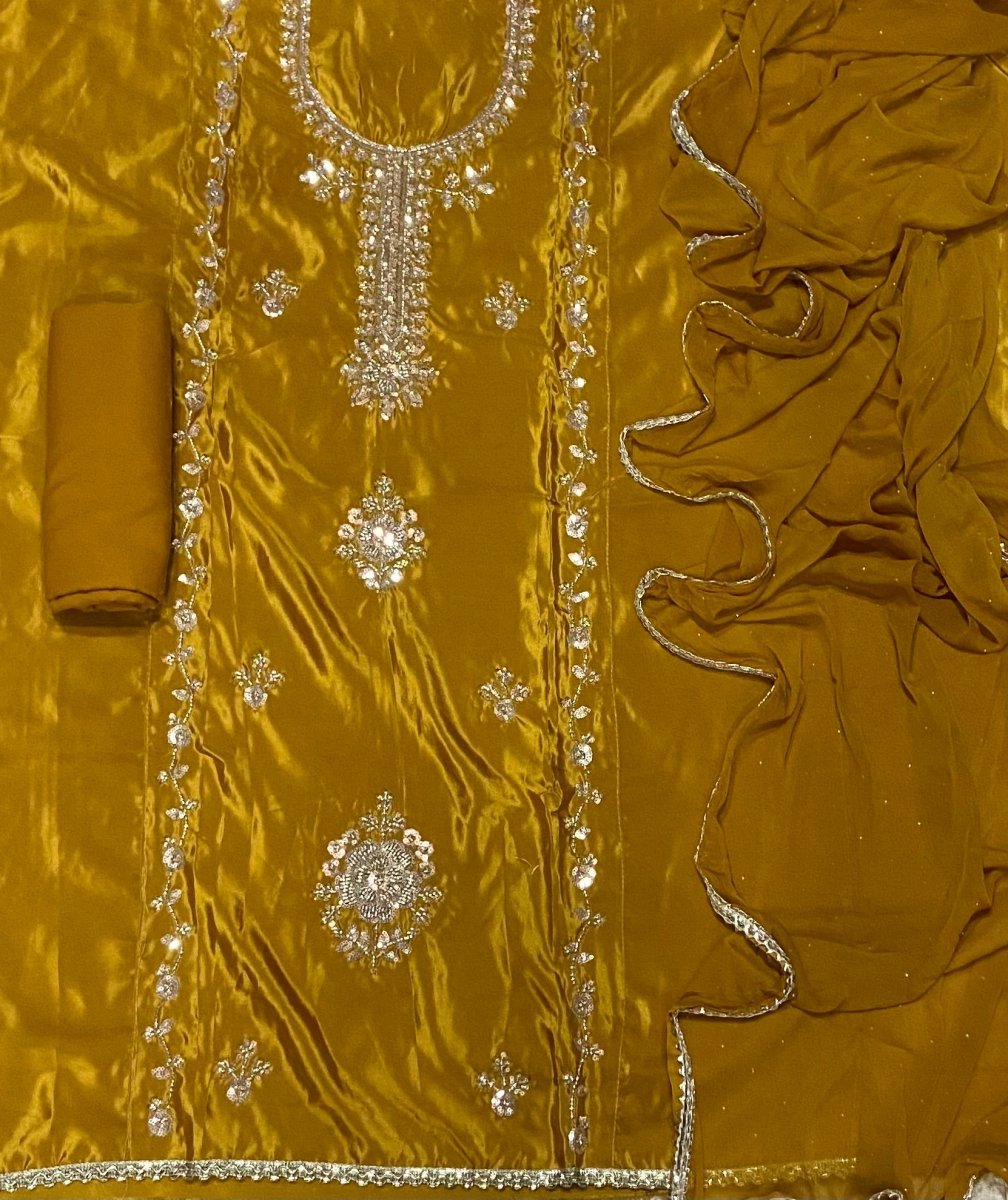 Dhamaka Offer Glass Organza Suit Set with Sequins & Beads work - Yanchi
