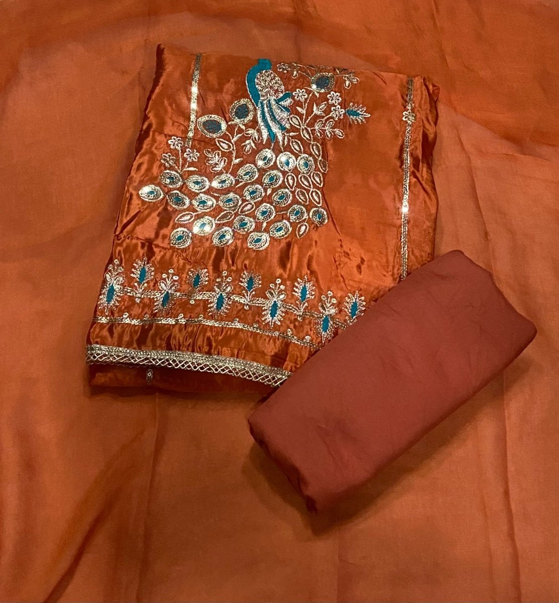 Dhamaka Offer Gold Crush Suit Set with Heavy Sequins & Zari work - Yanchi