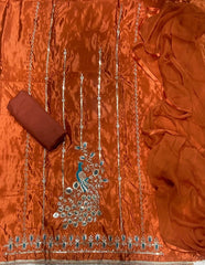 Dhamaka Offer Gold Crush Suit Set with Heavy Sequins & Zari work - Yanchi