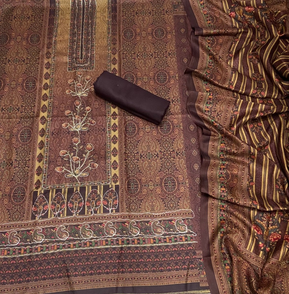 Dhamaka Offer Winter Suit Set - Yanchi