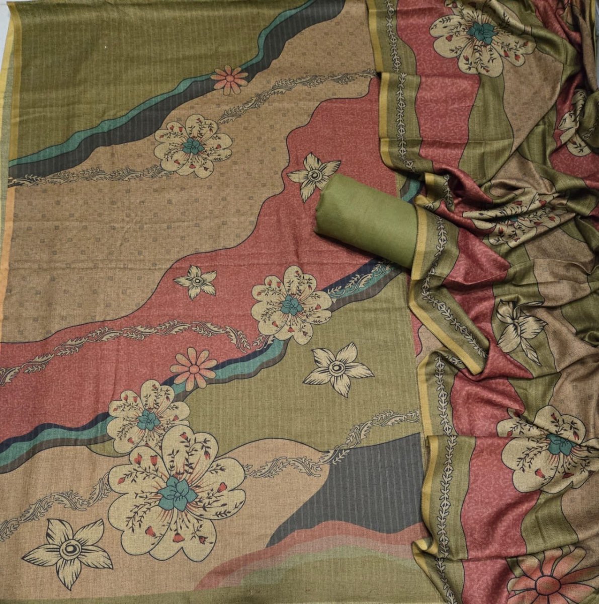 Dhamaka Offer Winter Suit Set - Yanchi