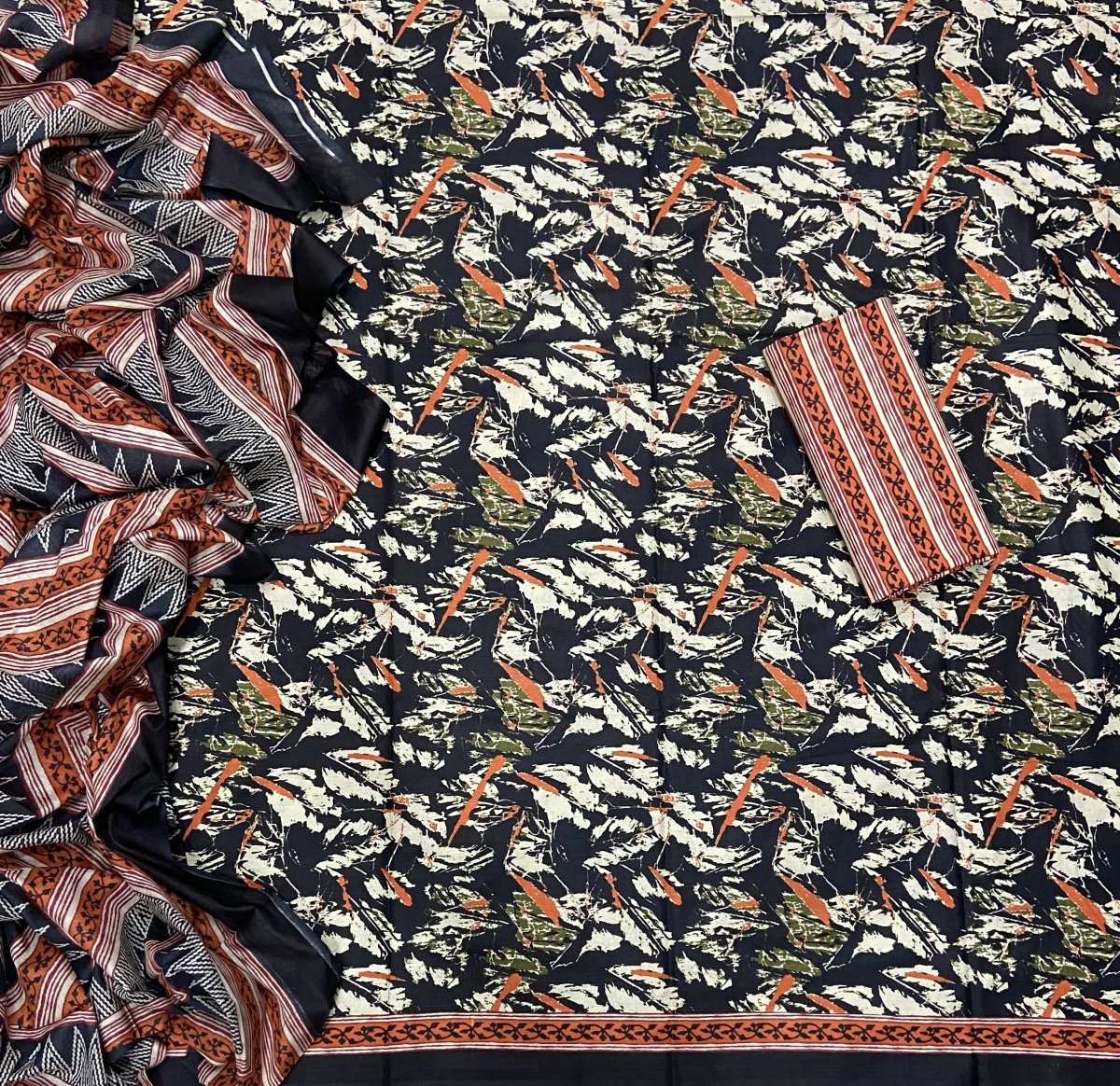 Enchant Cotton Print Suit Set - Yanchi