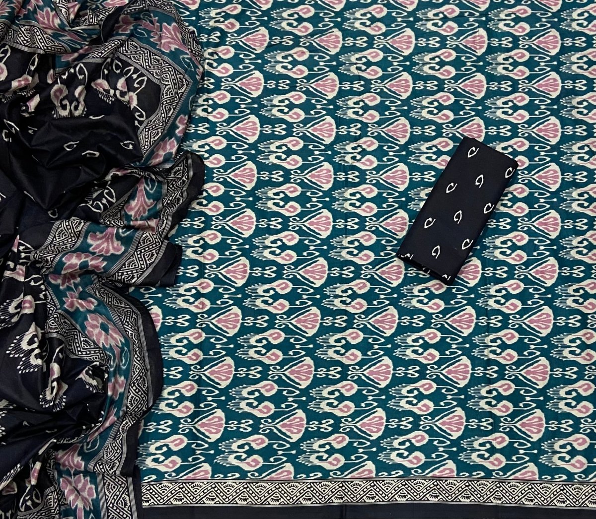 Enchant Cotton Print Suit Set - Yanchi