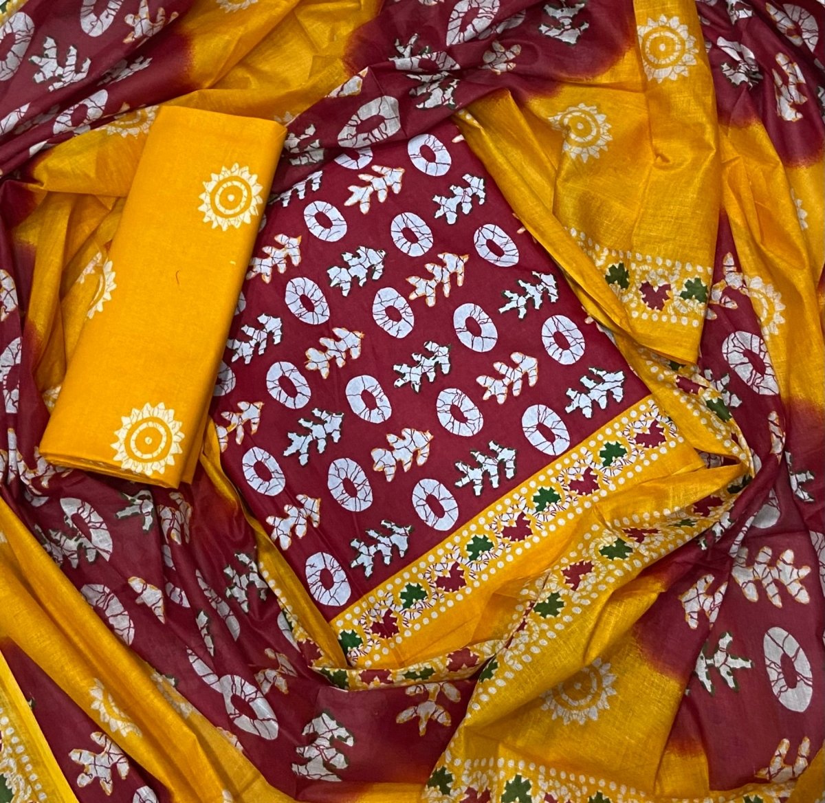 Enchant Cotton Print Suit Set - Yanchi