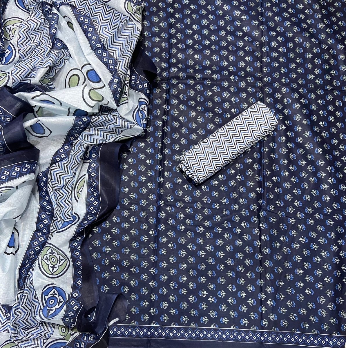 Enchant Cotton Print Suit Set - Yanchi