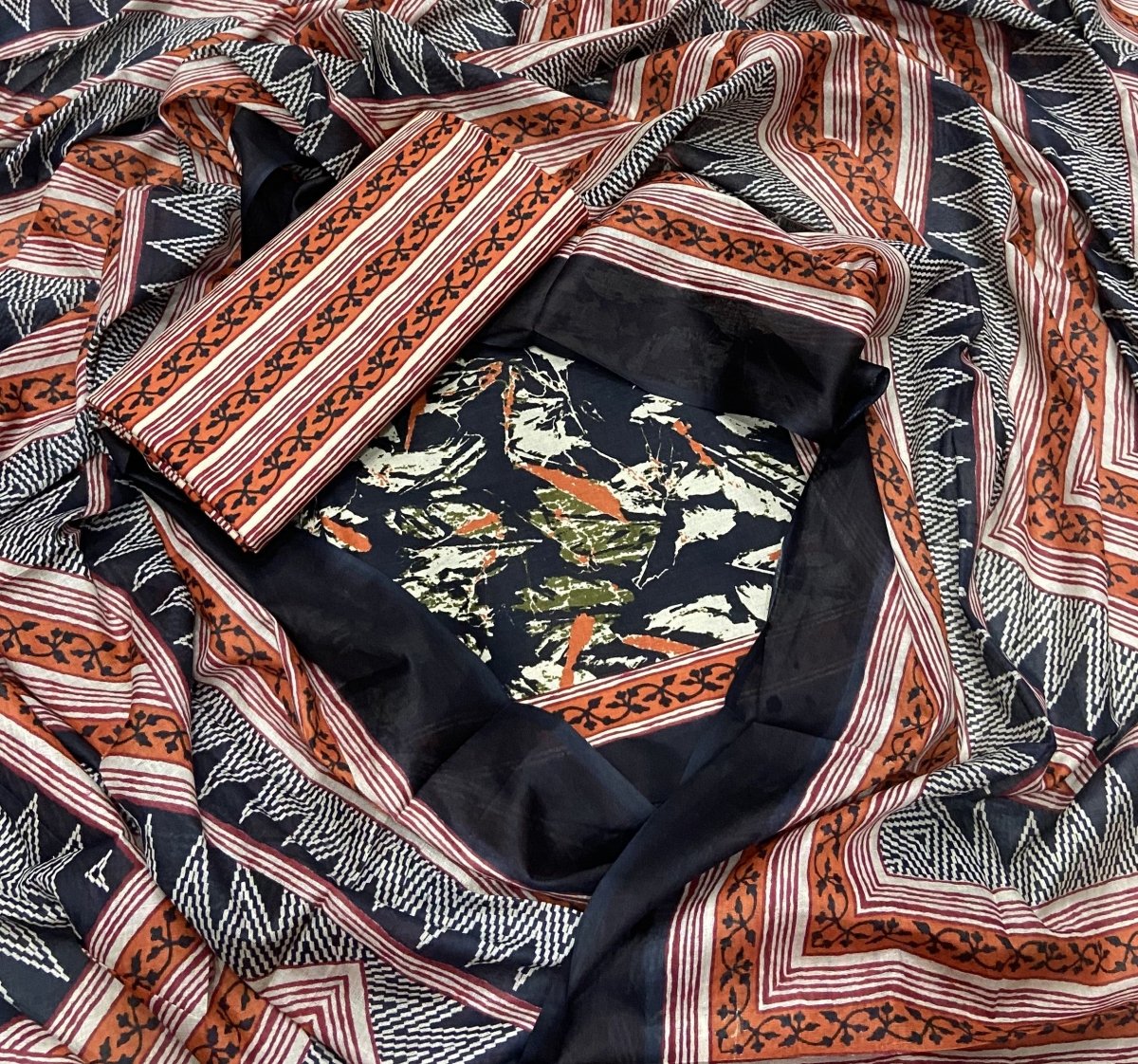 Enchant Cotton Print Suit Set - Yanchi