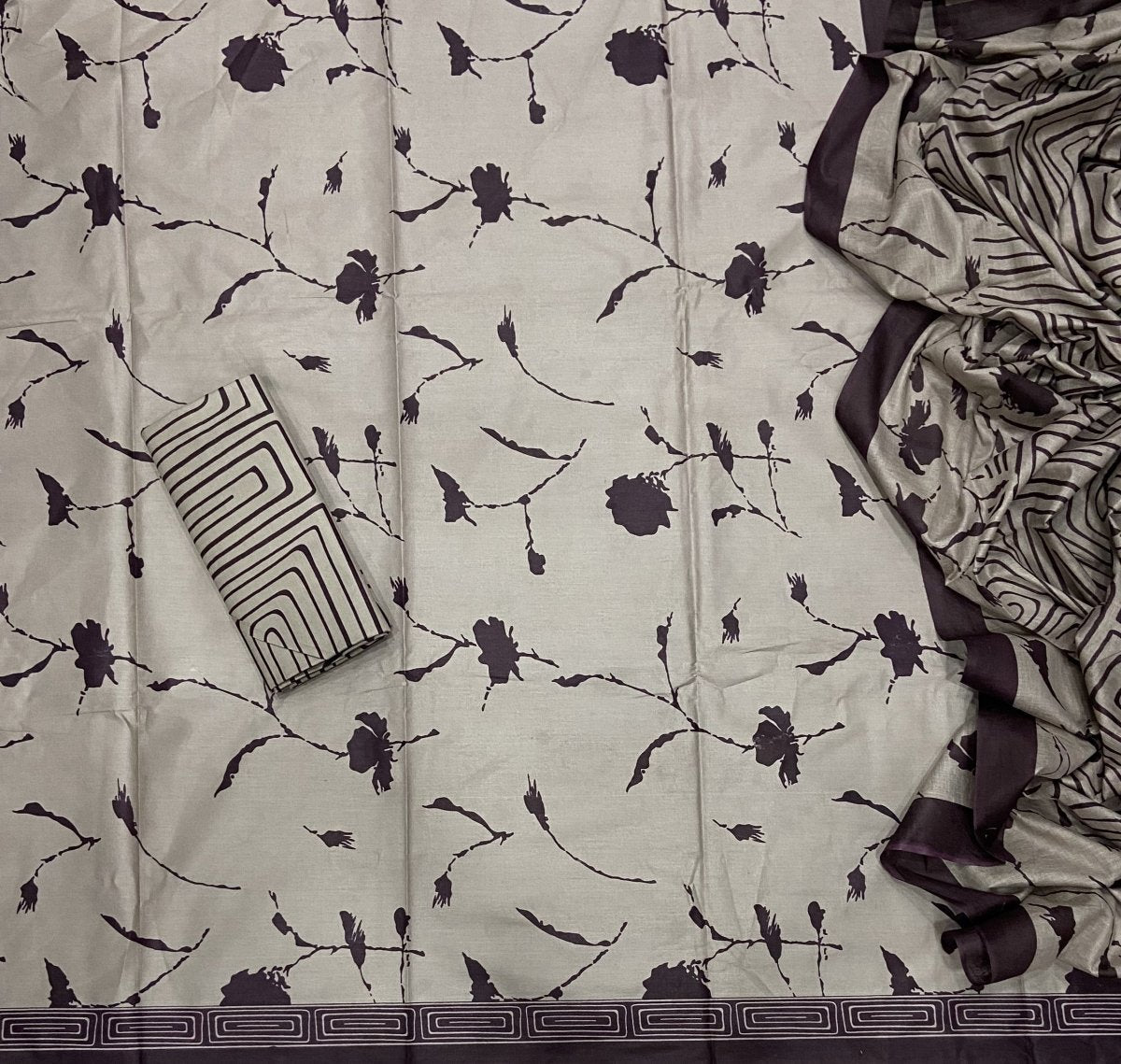 Enchant Cotton Print Suit Set - Yanchi
