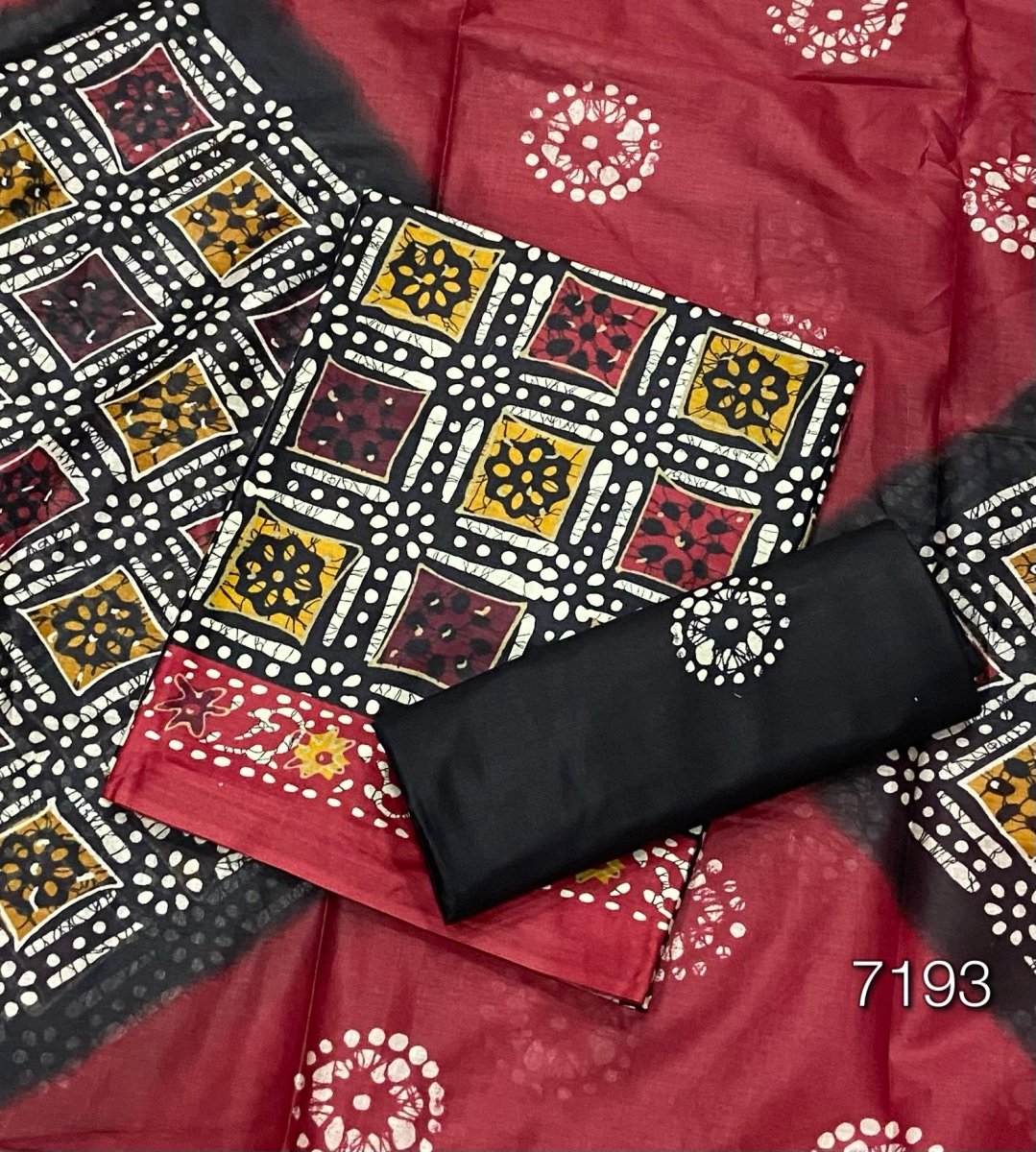 Enchant Cotton Print Suit Set - Yanchi
