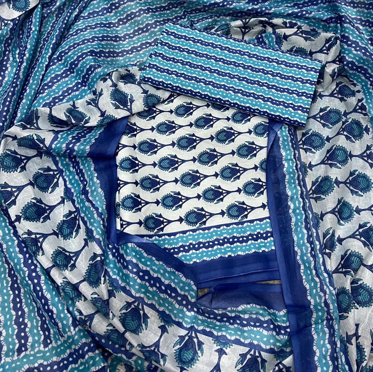 Enchant Cotton Print Suit Set - Yanchi