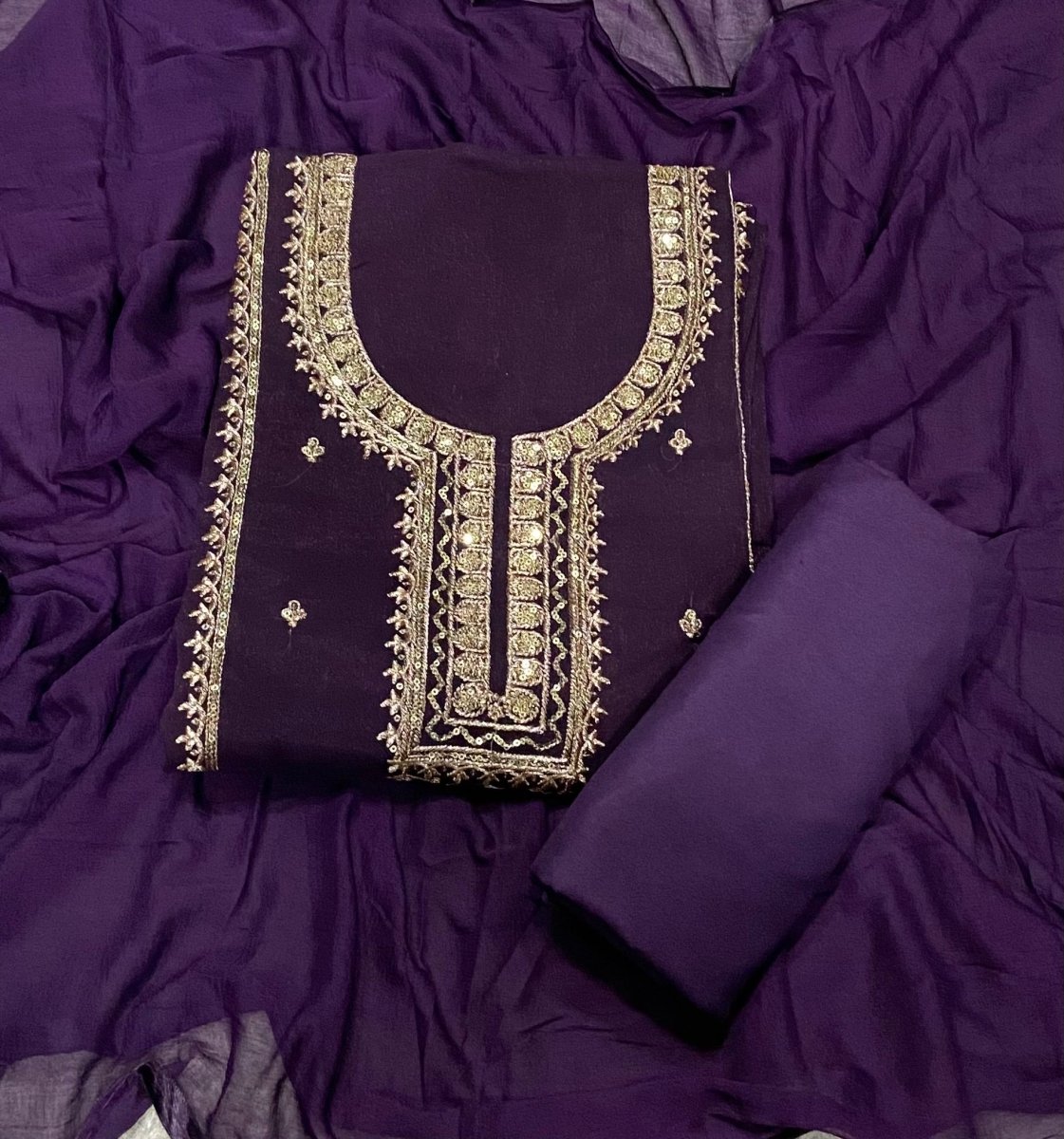 Fancy Crunchy Suit Set with Sequins Heavy Zari Thread Work - Yanchi