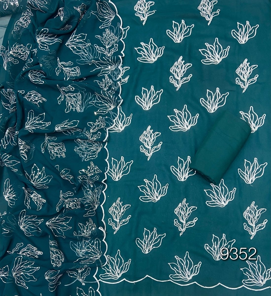 Fancy Georgette Thread & Sequins Work Suit Set - Yanchi
