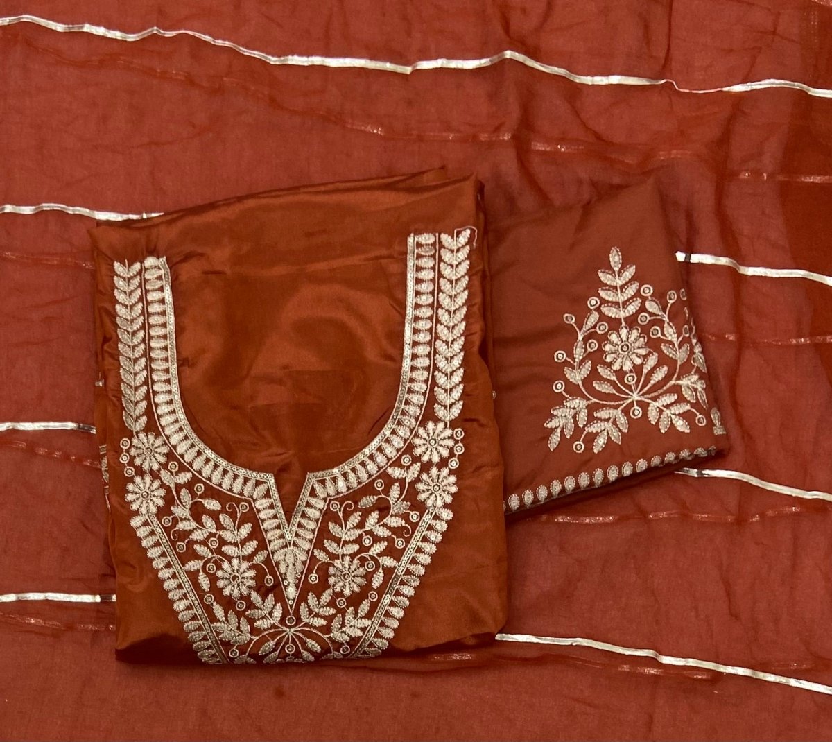 Fancy Glass Organza Suit Set with Heavy Zari Thread Work - Yanchi