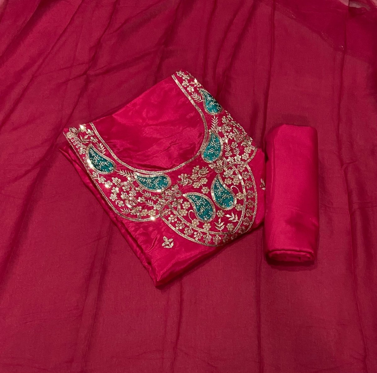 Fancy Glass Organza Suit Set with Zari Thread & Sequins Work - Yanchi