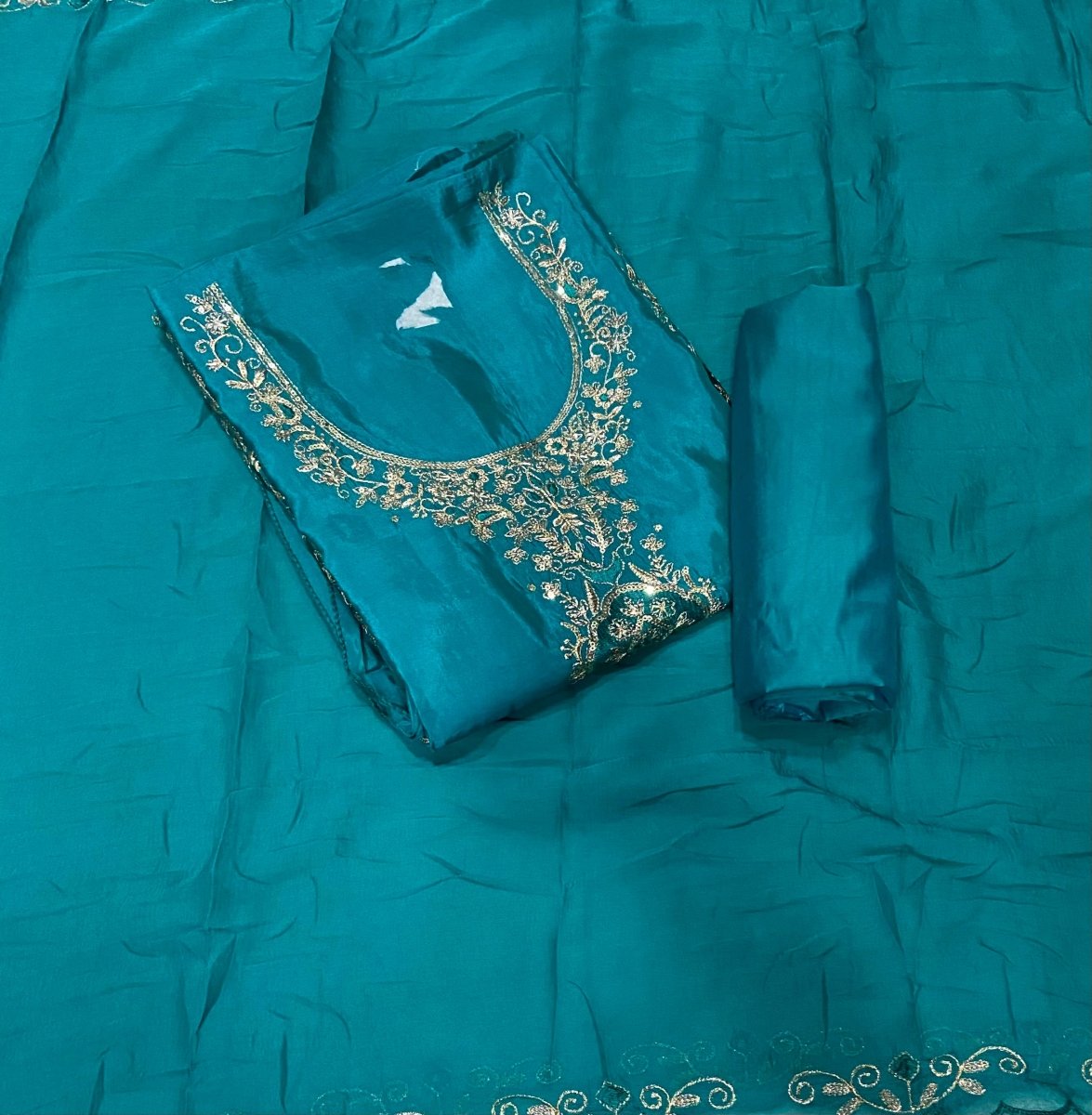 Fancy Glass Organza Suit Set with Zari Thread & Sequins Work - Yanchi