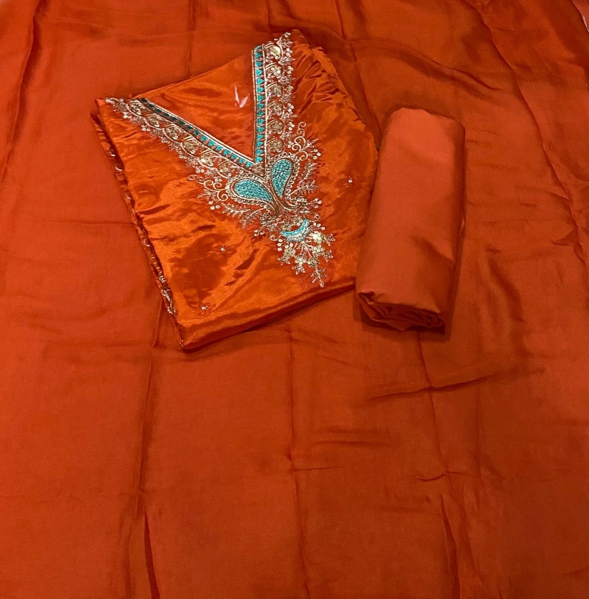 Fancy Glass Organza Suit Set with Zari Thread & Sequins Work - Yanchi