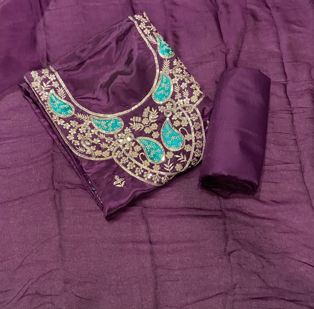 Fancy Glass Organza Suit Set with Zari Thread & Sequins Work - Yanchi