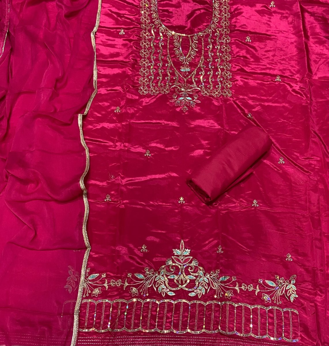 Fancy Glass Organza Suit Set with Zari Thread & Sequins Work - Yanchi