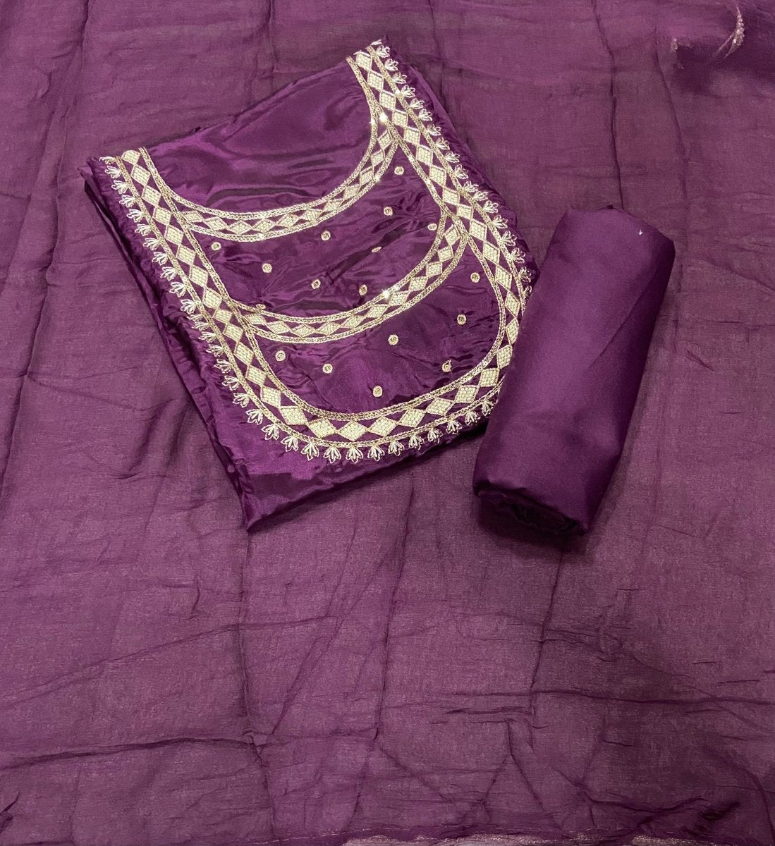 Fancy Glass Organza Suit Set with Zari Thread & Sequins Work - Yanchi