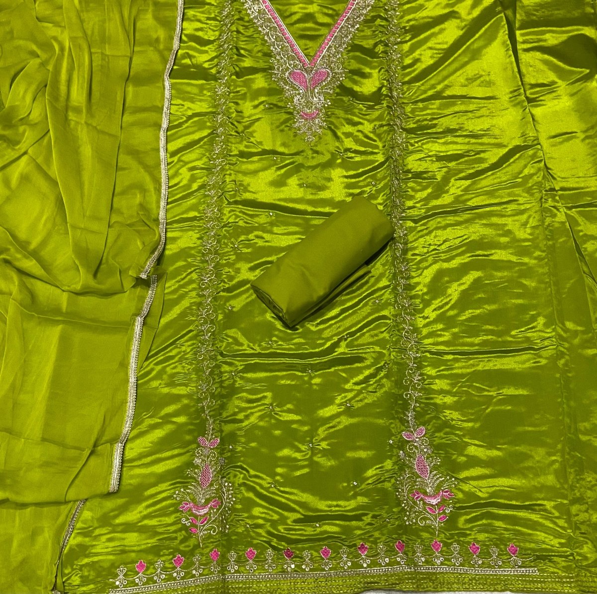 Fancy Glass Organza Suit Set with Zari Thread & Sequins Work - Yanchi