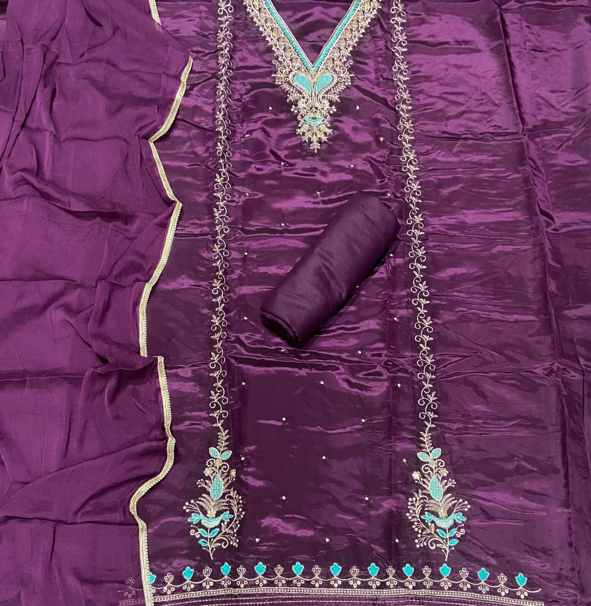 Fancy Glass Organza Suit Set with Zari Thread & Sequins Work - Yanchi