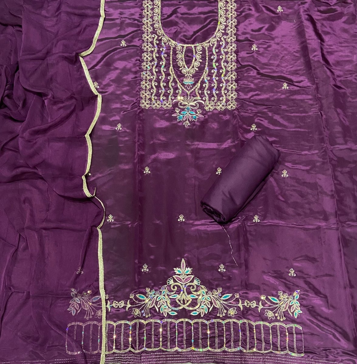 Fancy Glass Organza Suit Set with Zari Thread & Sequins Work - Yanchi