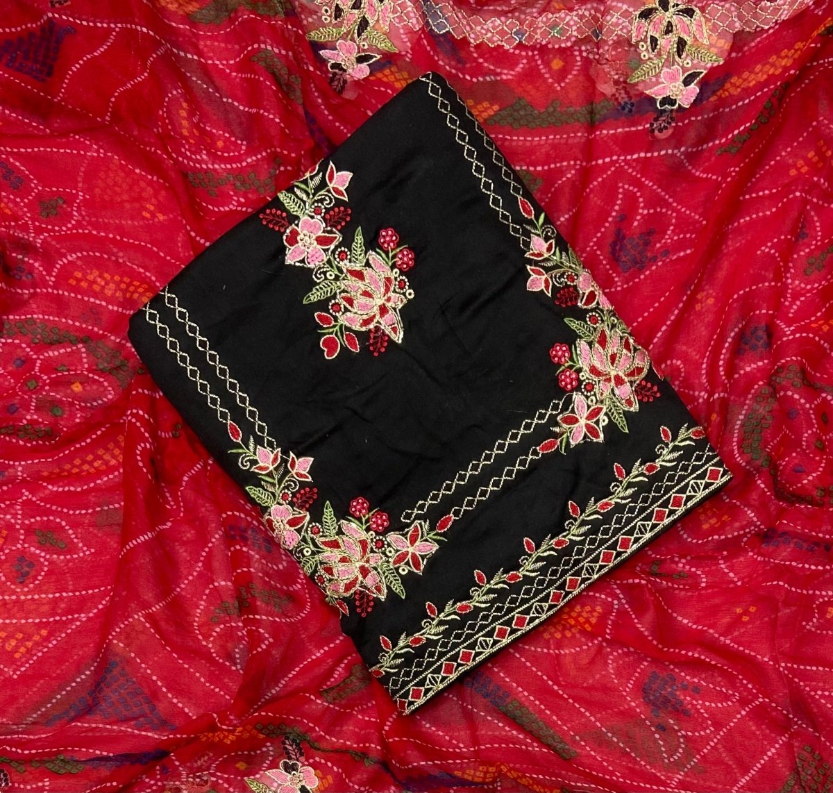 Fancy Jaam Suit Set with Heavy Thread Embroidery work (Bandhani Print dupatta with Work) - Yanchi