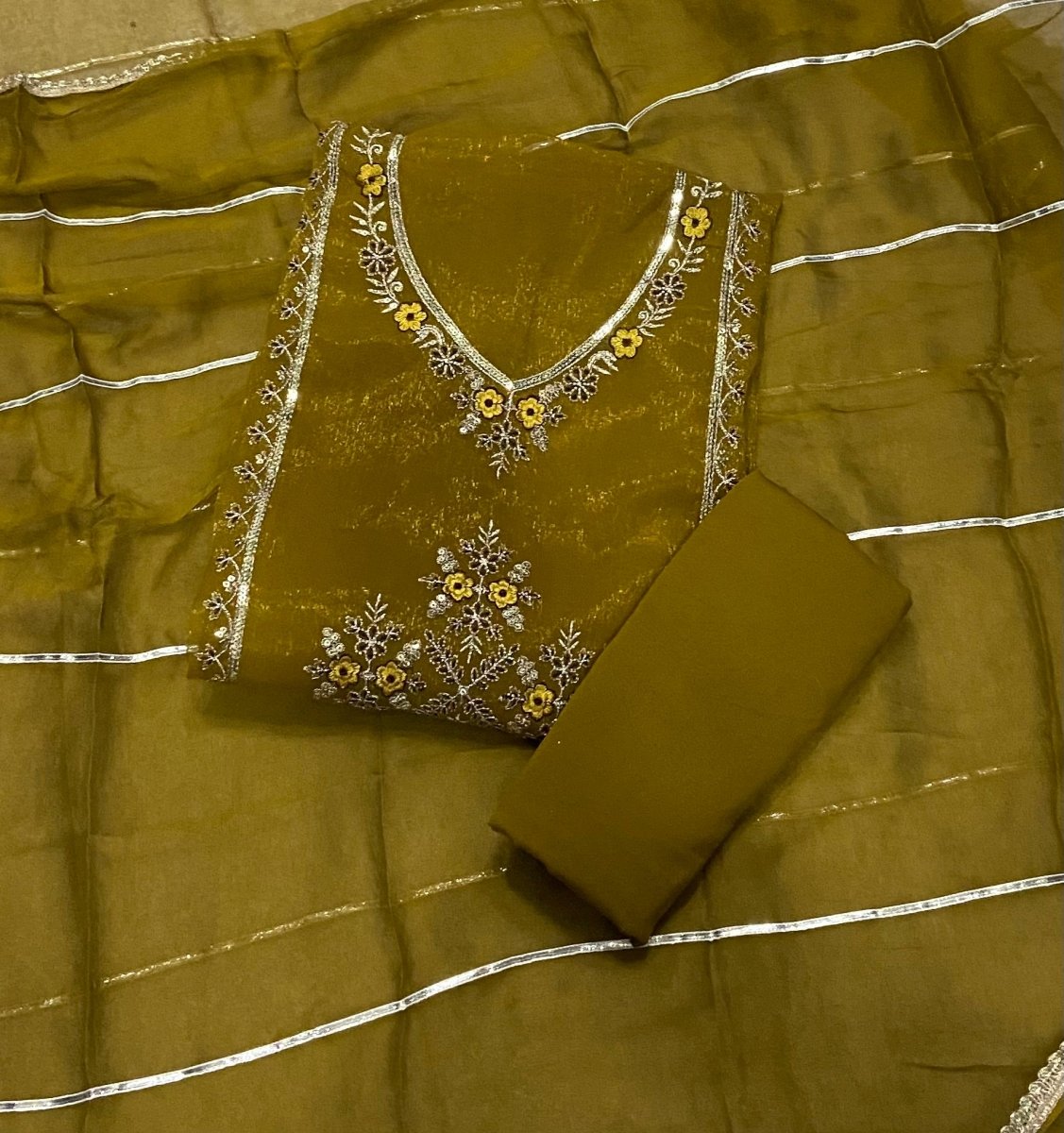 Fancy Shimmer Suit Set with Zari & Sequins Work - Yanchi