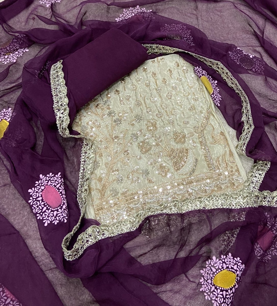 Fancy Shimmer Suit Set Zari with Sequins & Cutdana Work - Yanchi