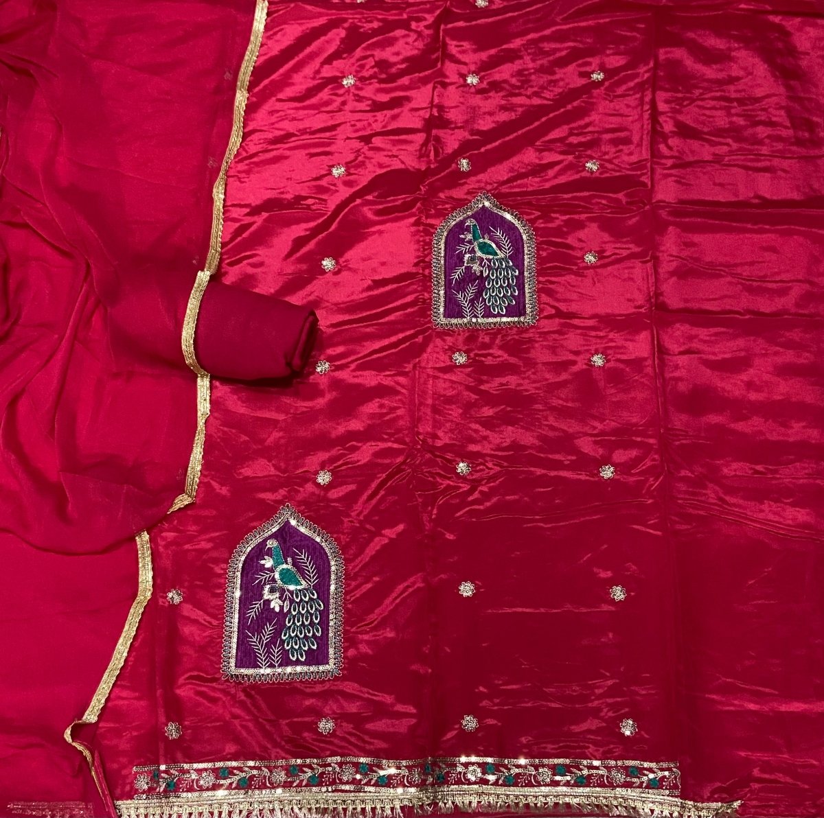 Glass Organza Suit Set with Sequins & Thread Work - Yanchi