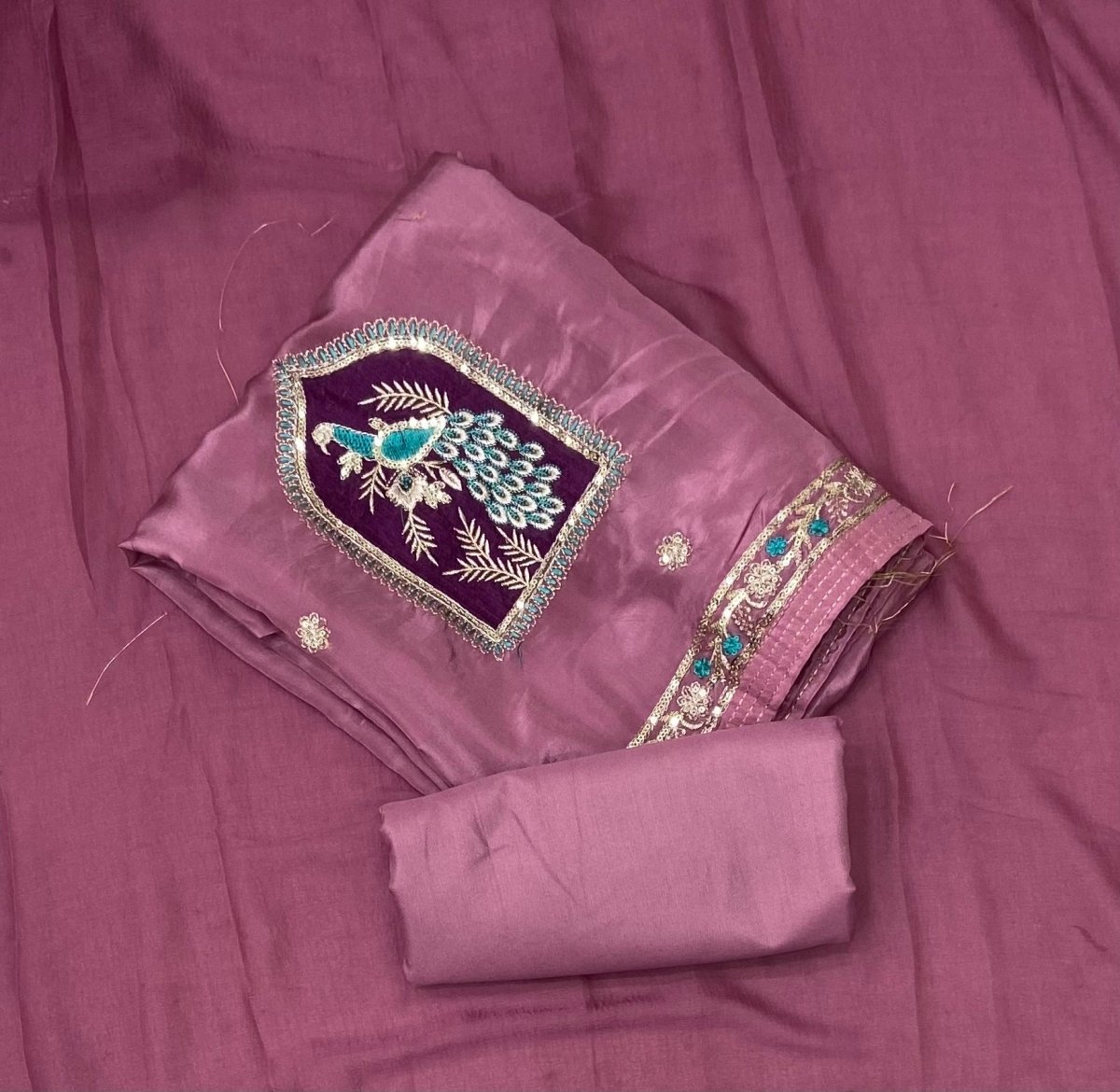 Glass Organza Suit Set with Sequins & Thread Work - Yanchi