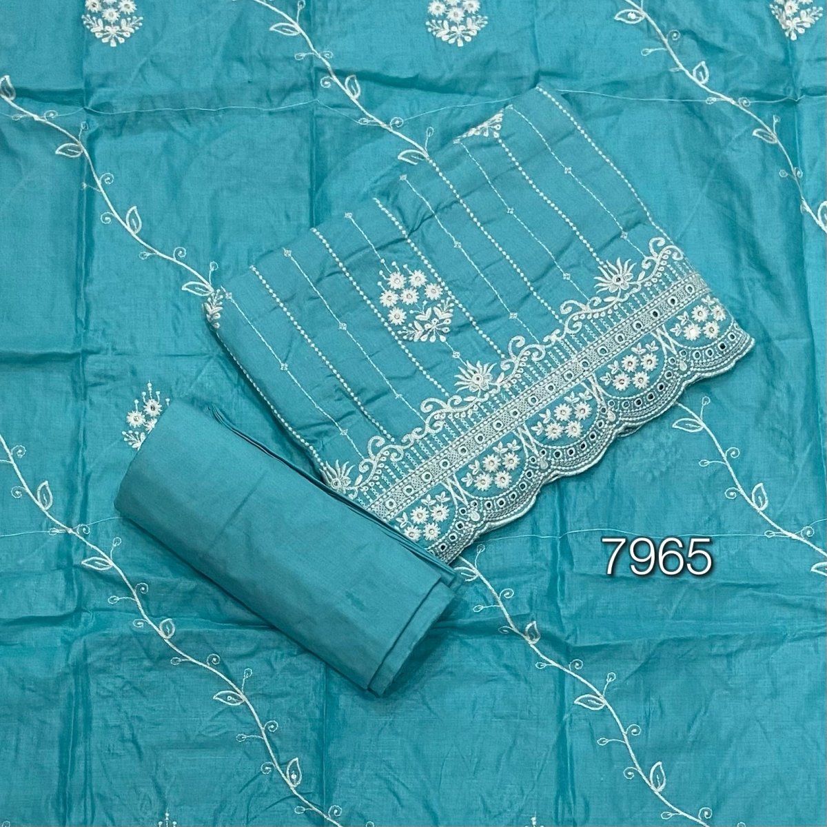 Graceful Cotton Chikankari Suit Set Dn16 - Yanchi