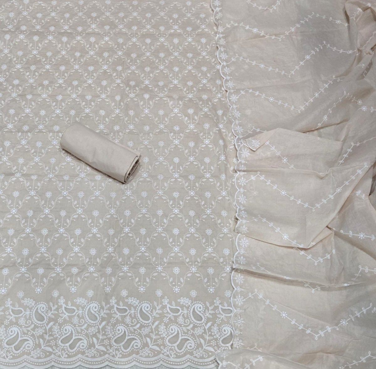 Graceful Cotton Chikankari Suit Set DN3 - Yanchi