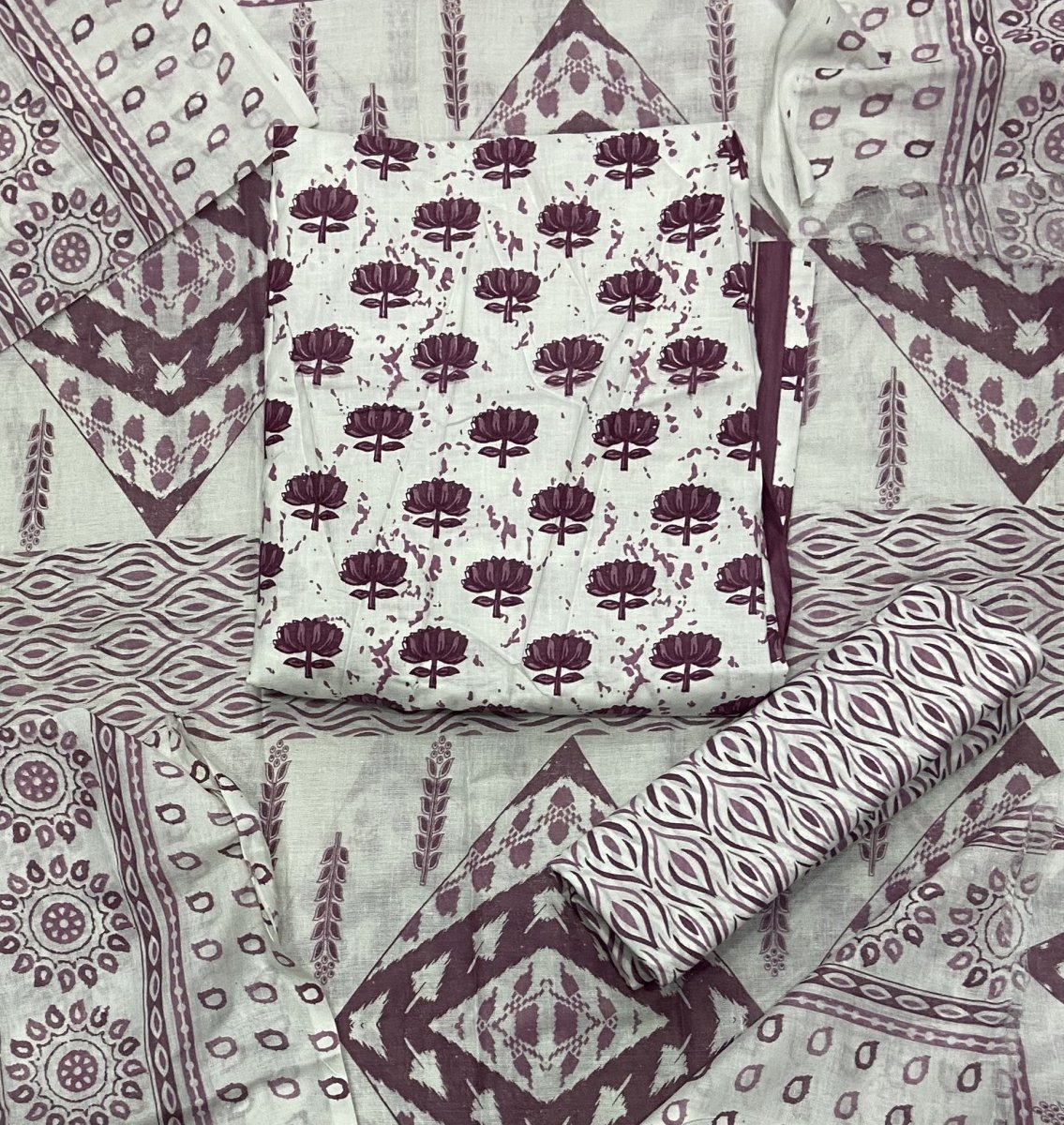 Luxury cotton Suit Set with sequence work - Yanchi