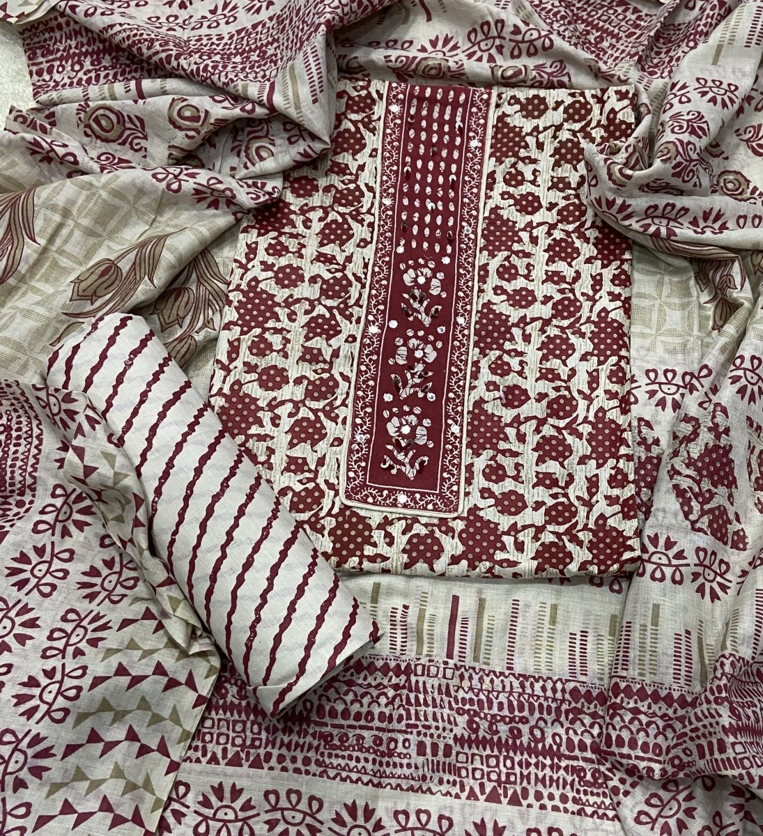 Luxury cotton Suit Set with sequence work - Yanchi
