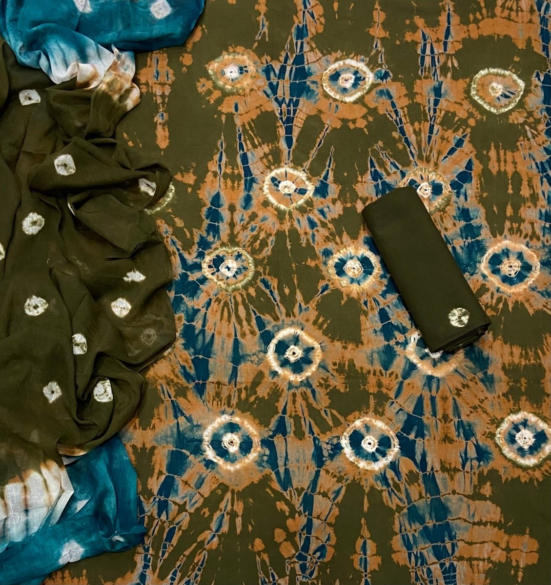 Matching Classic Tie Dye Suit - Yanchi