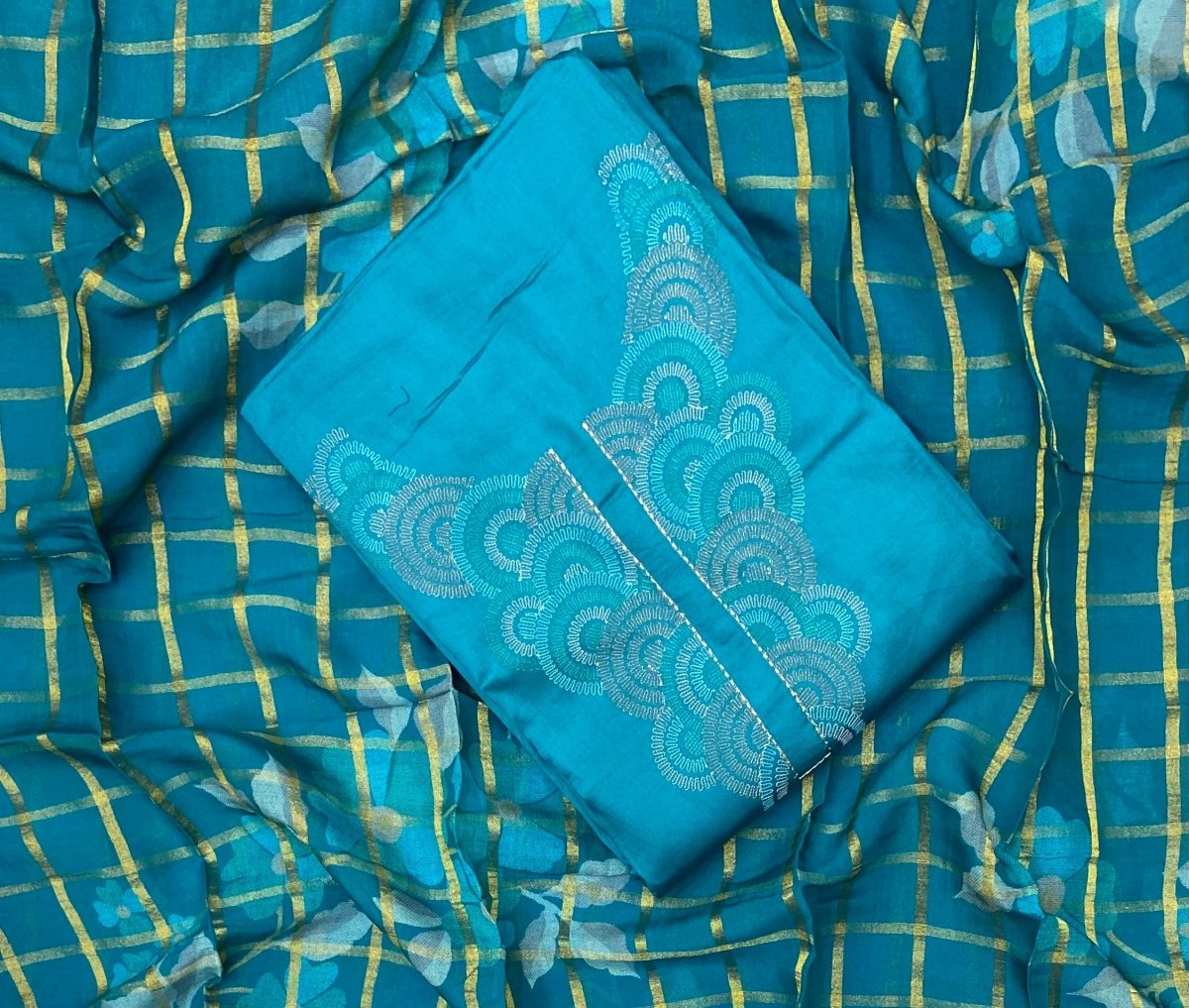 Netra Premium Glace Cotton With Embroidery Suit Set - Yanchi