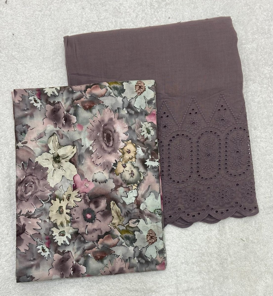 Noorani Cambric Top & Chikankari Pant - Yanchi