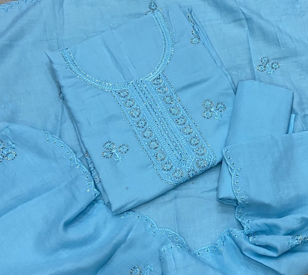 Premium Chikankari Pure Cotton Suit Set - Yanchi