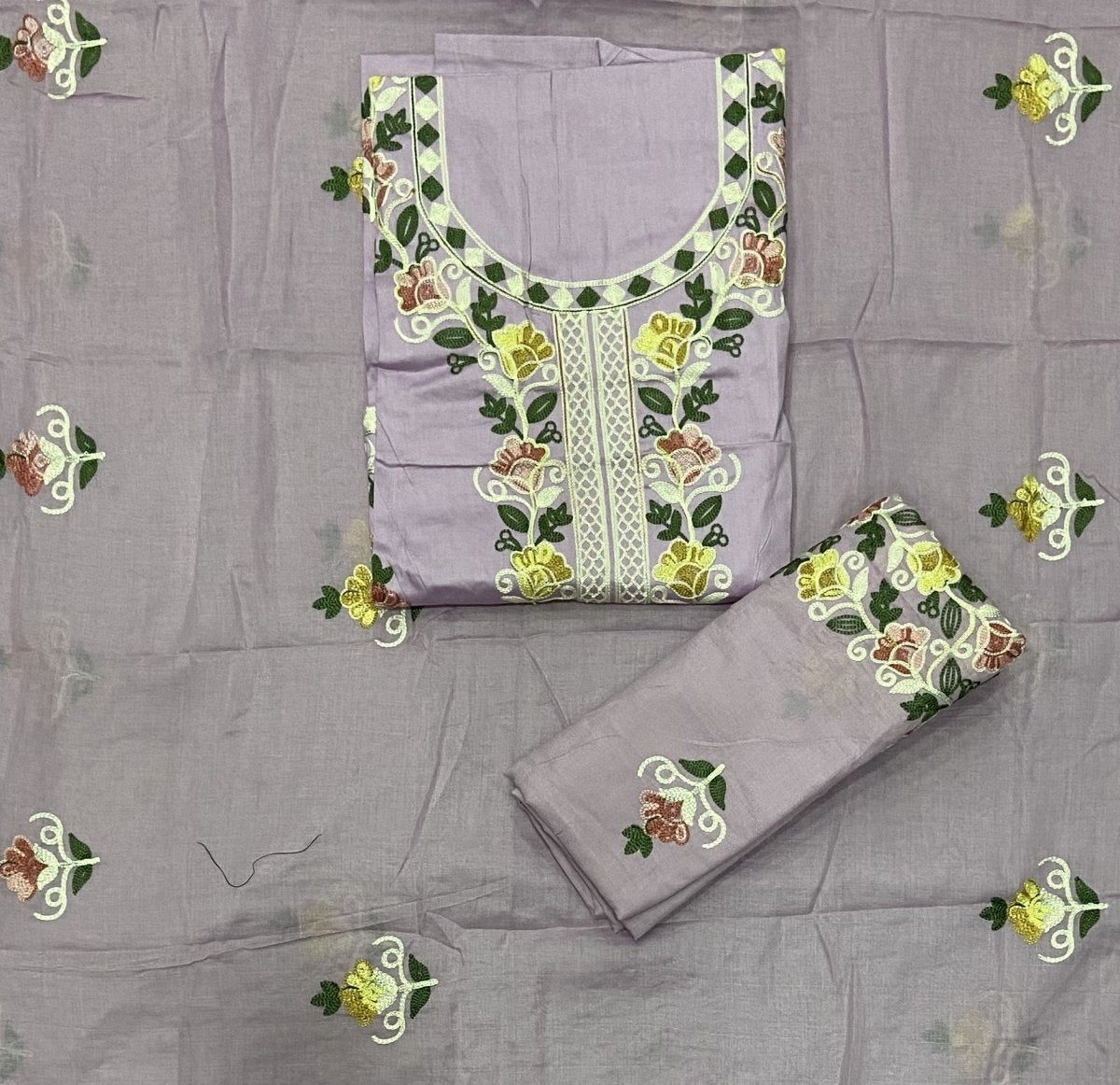 Premium Chikankari Pure Cotton Suit Set - Yanchi