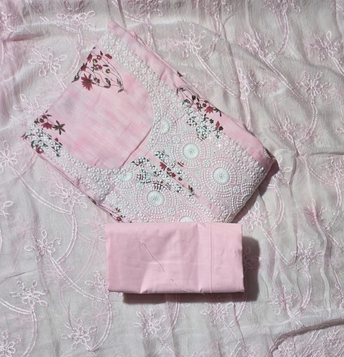 Premium Chikankari Pure Cotton Suit Set - Yanchi