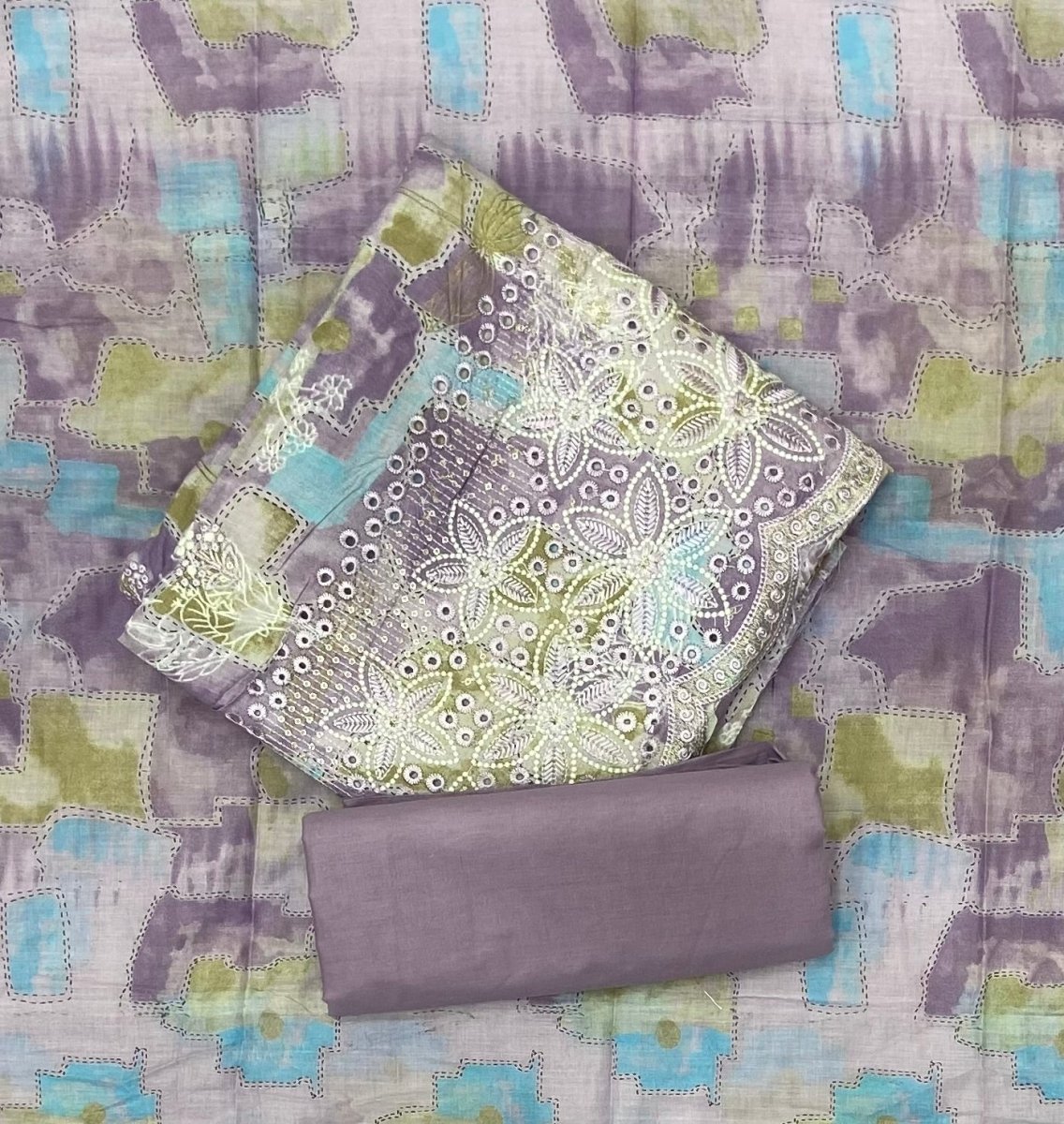 Premium Chikankari Pure Cotton Suit Set - Yanchi