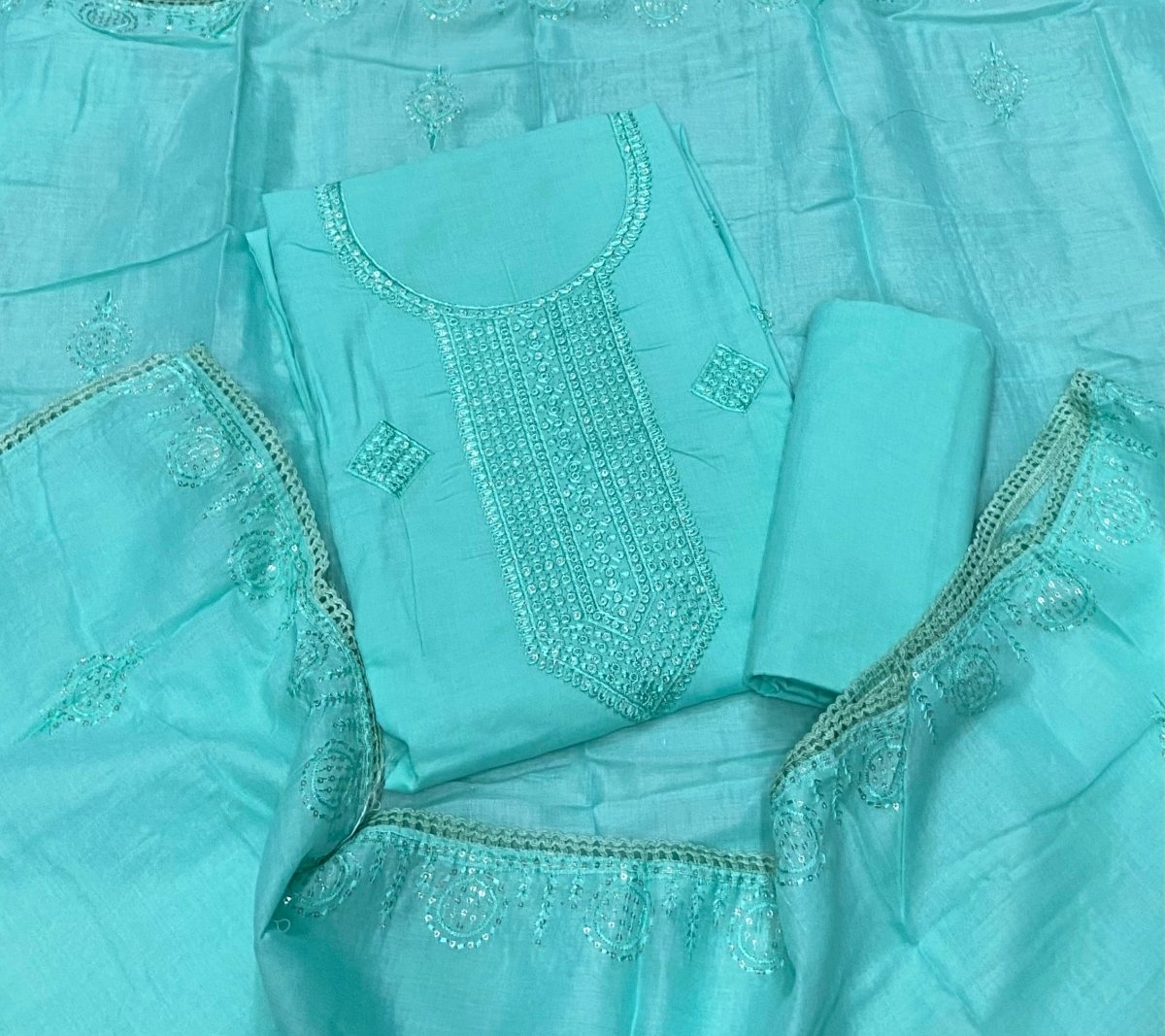 Premium Chikankari Pure Cotton Suit Set - Yanchi