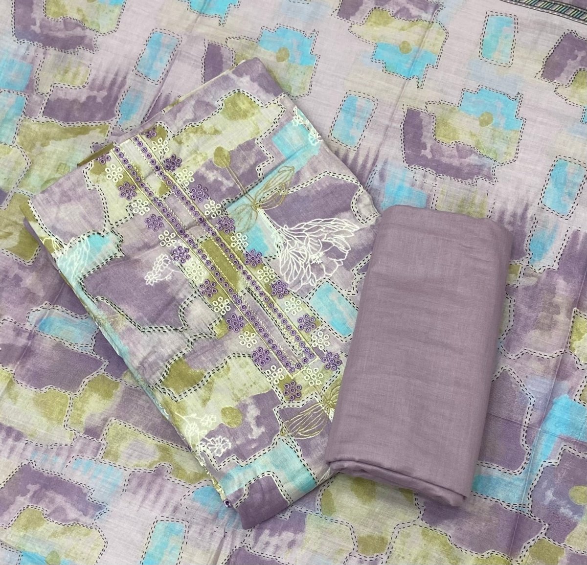 Premium Chikankari Pure Cotton Suit Set - Yanchi