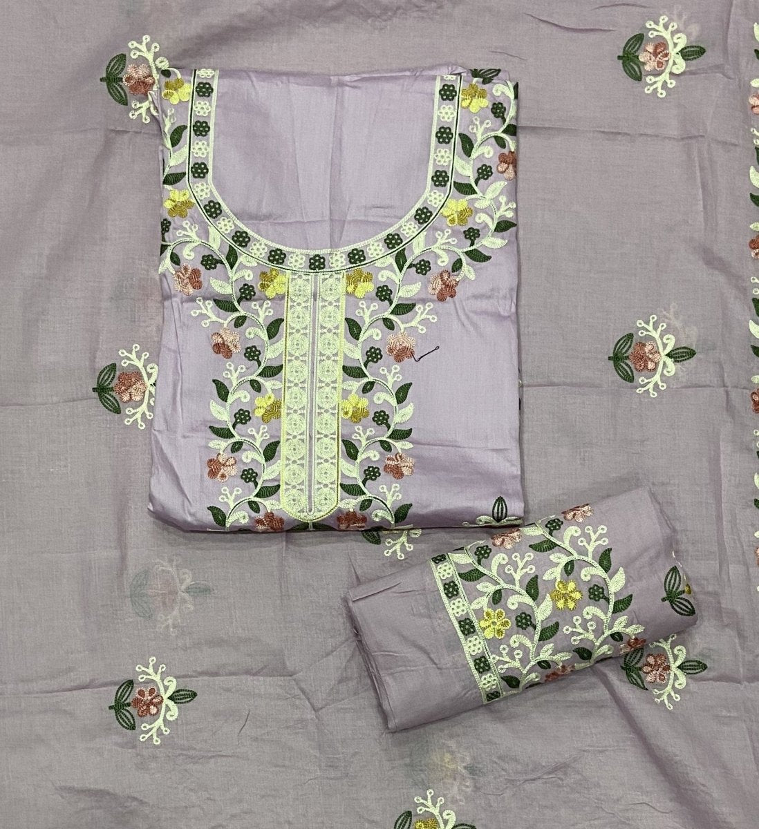 Premium Chikankari Pure Cotton Suit Set - Yanchi