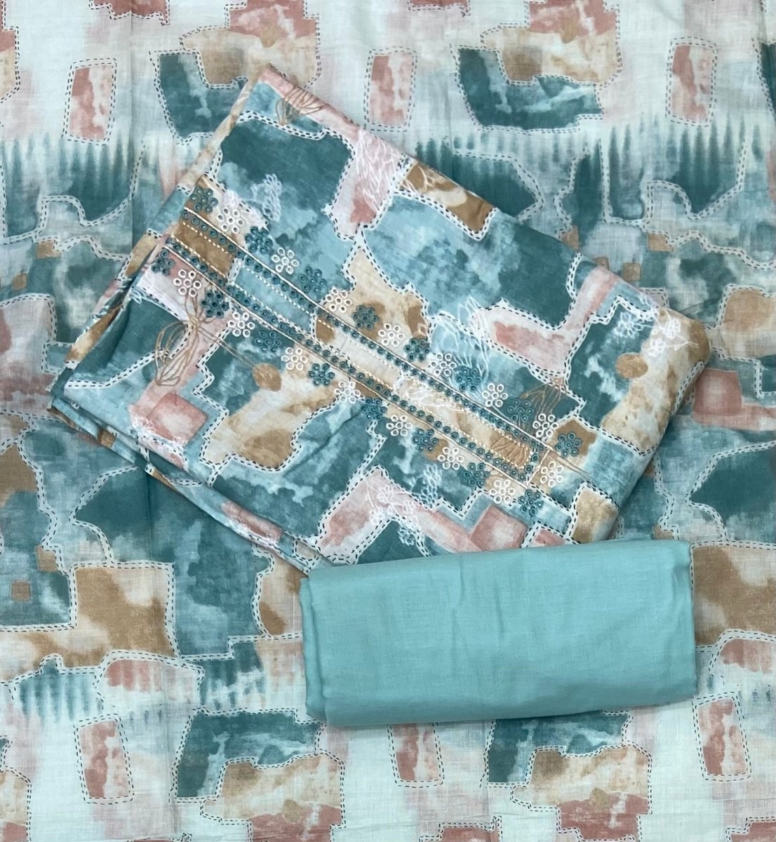 Premium Chikankari Pure Cotton Suit Set - Yanchi