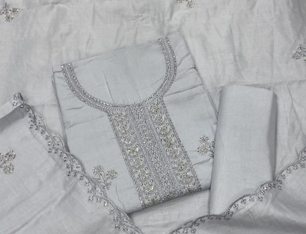 Premium Chikankari Pure Cotton Suit Set - Yanchi