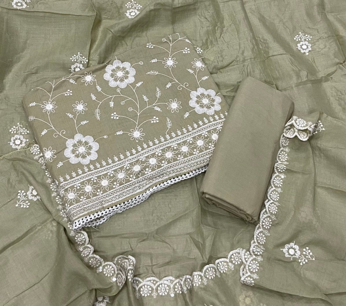 Premium Chikankari Pure Cotton Suit Set - Yanchi