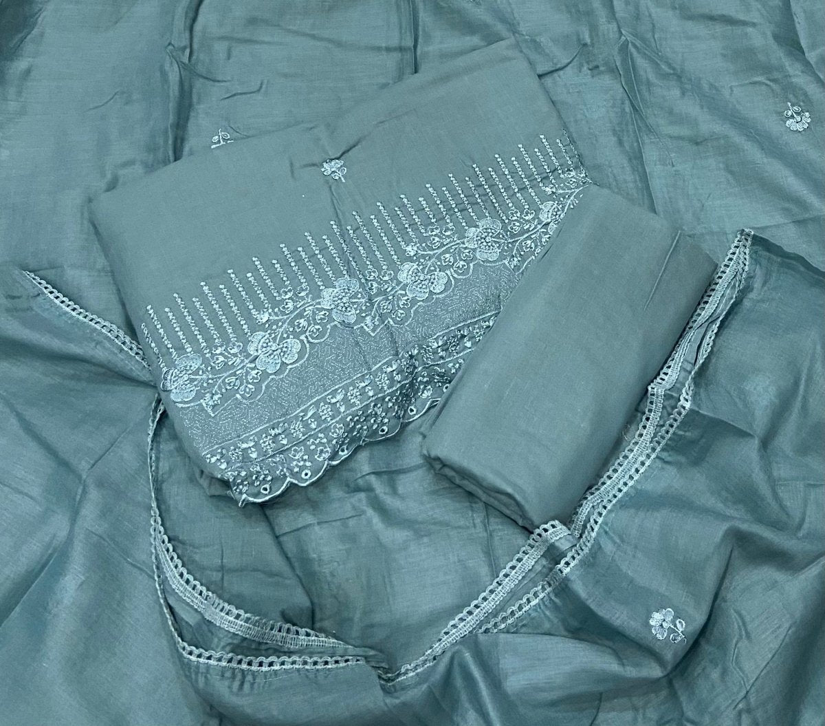 Premium Chikankari Pure Cotton Suit Set - Yanchi