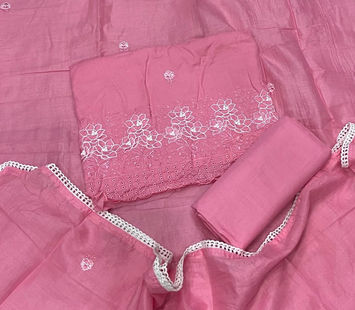 Premium Chikankari Pure Cotton Suit Set - Yanchi